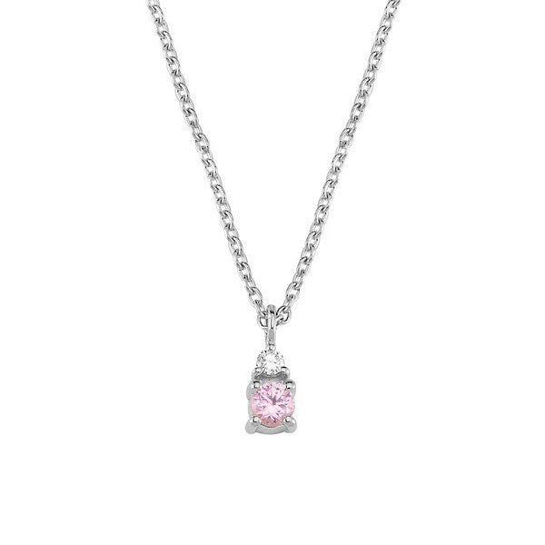 Petit vedhæng i 14 kt hvidguld med rund pink safir og diamant samt kæde fra Nuran.